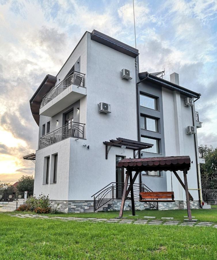 Pensiunea Casa Hortopan Тыргу-Жиу Экстерьер фото