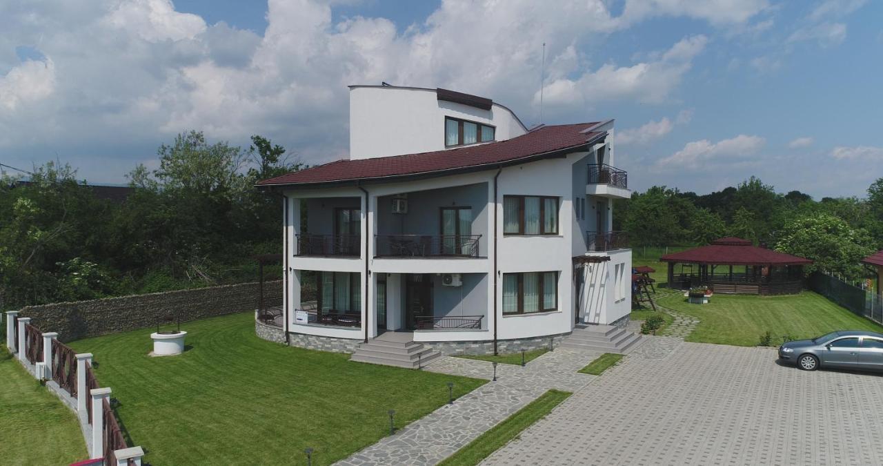 Pensiunea Casa Hortopan Тыргу-Жиу Экстерьер фото