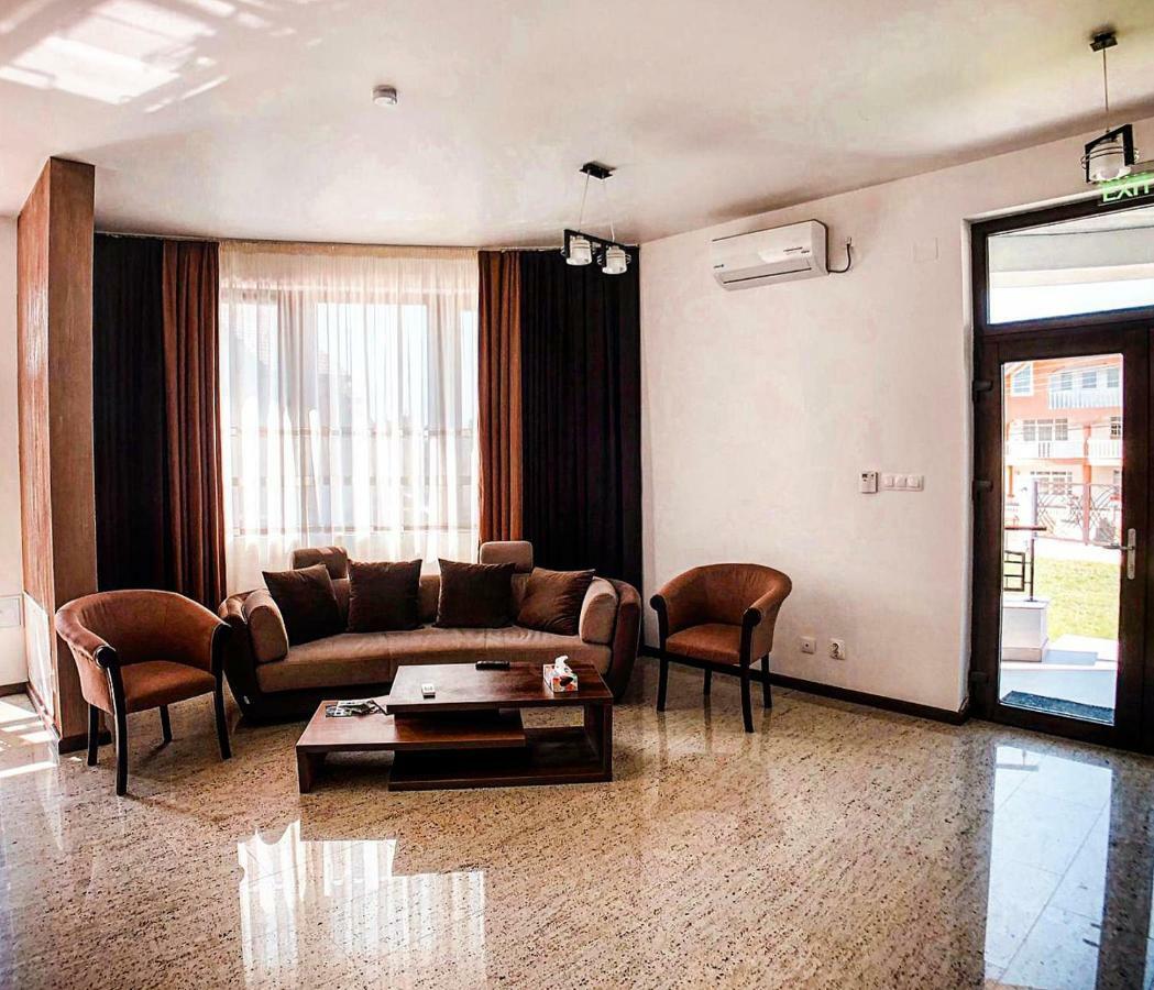 Pensiunea Casa Hortopan Тыргу-Жиу Экстерьер фото
