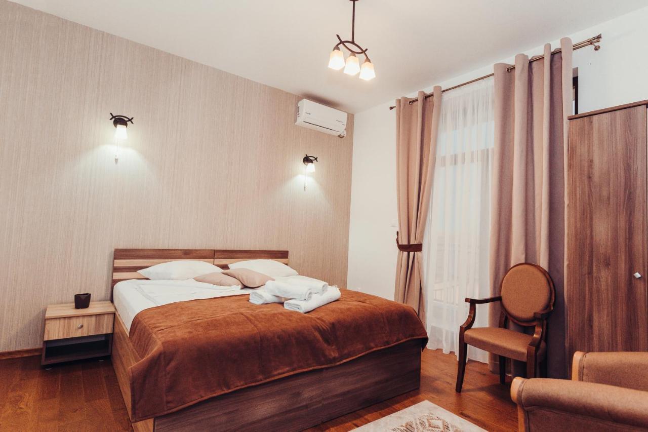 Pensiunea Casa Hortopan Тыргу-Жиу Экстерьер фото